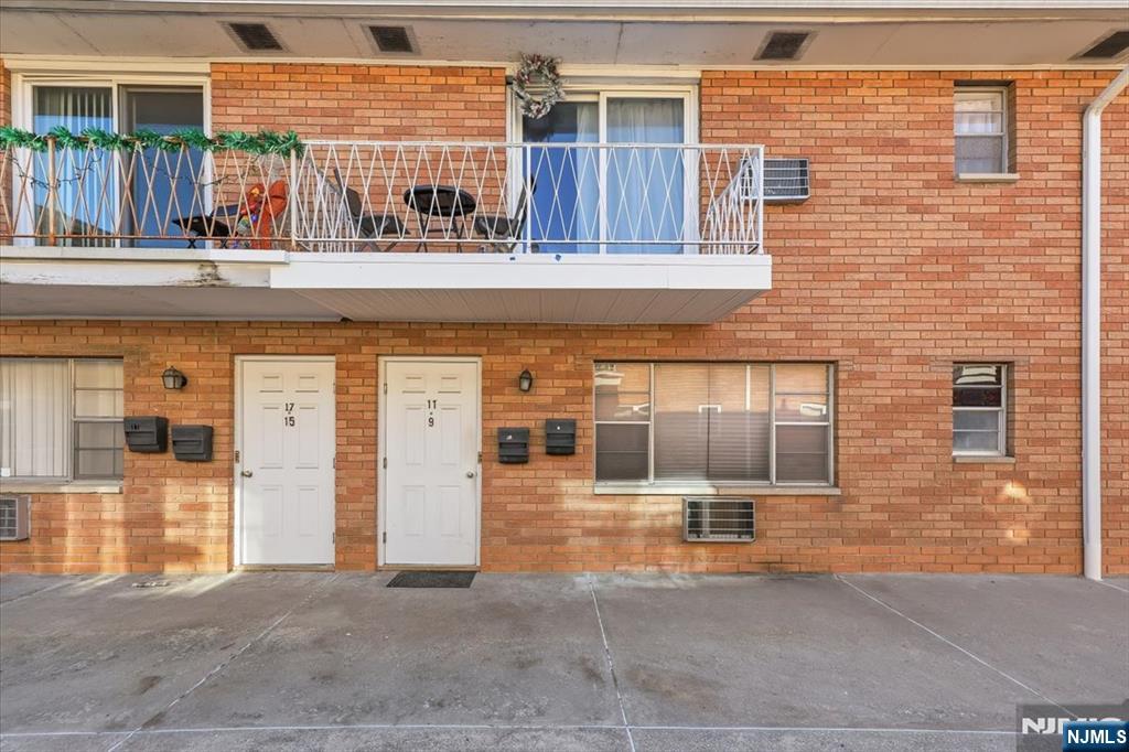 435 Teaneck Road, Unit 11 Ridgefield Park, NJ 07660 - Photo 2 of 22