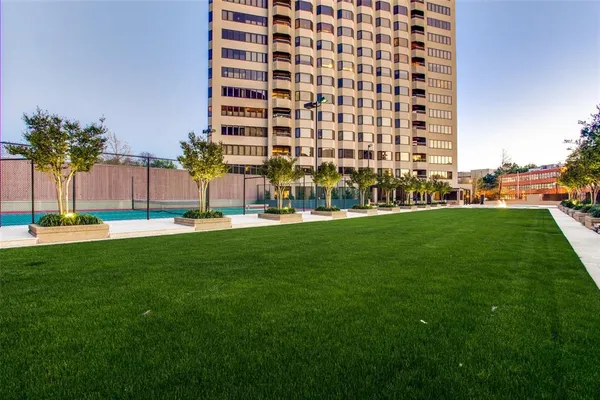 $10,000 | 3030 McKinney Avenue, Unit 2305, Dallas, TX 75204