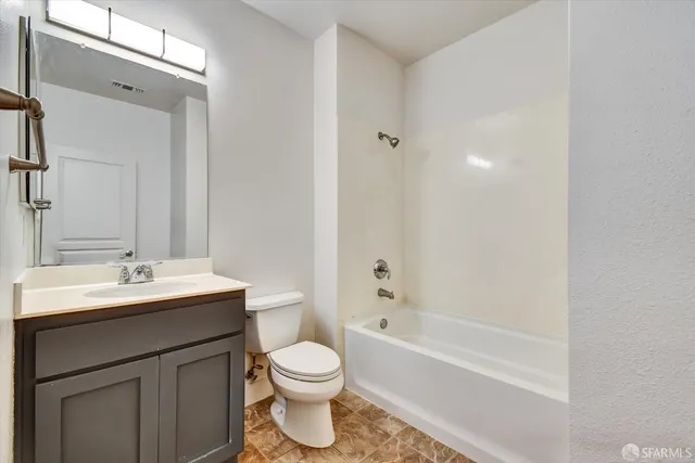$825,000 | 1107 66th Street, Oakland, CA 94608
