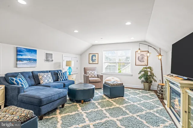 $1,000,000 | 4841 East Blossom Drive, Doylestown, PA 18902