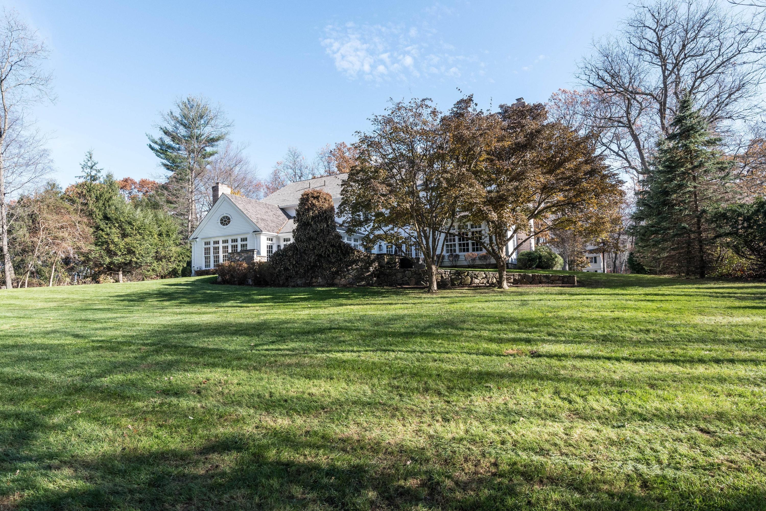 48 Leeuwarden Road Darien, CT 06820 - Photo 33 of 35 a view of a park with large trees