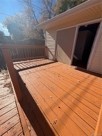 a view of a backyard of the house