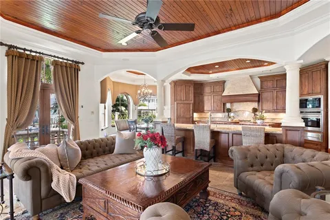 $6,495,000 | 25 West Spanish Main Street, Tampa, FL 33609
