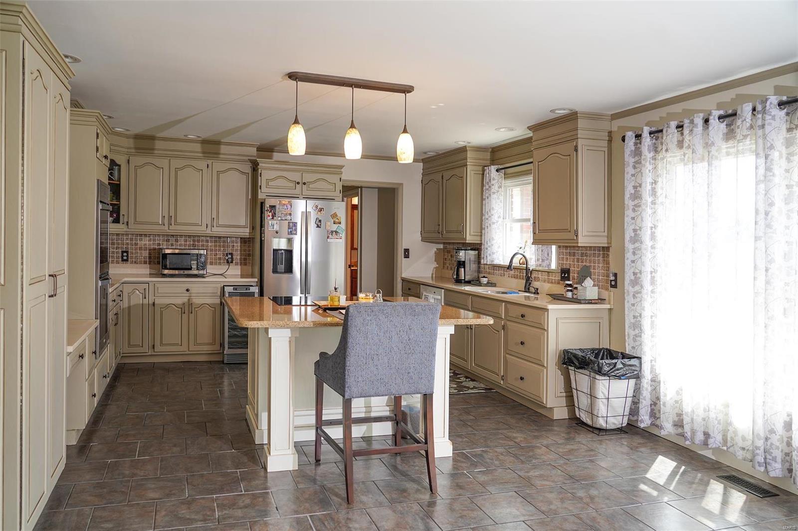 450 Oak Hill Road, Unit A Pittsfield, IL 62363 - Photo 49 of 74 Gallery Image 49