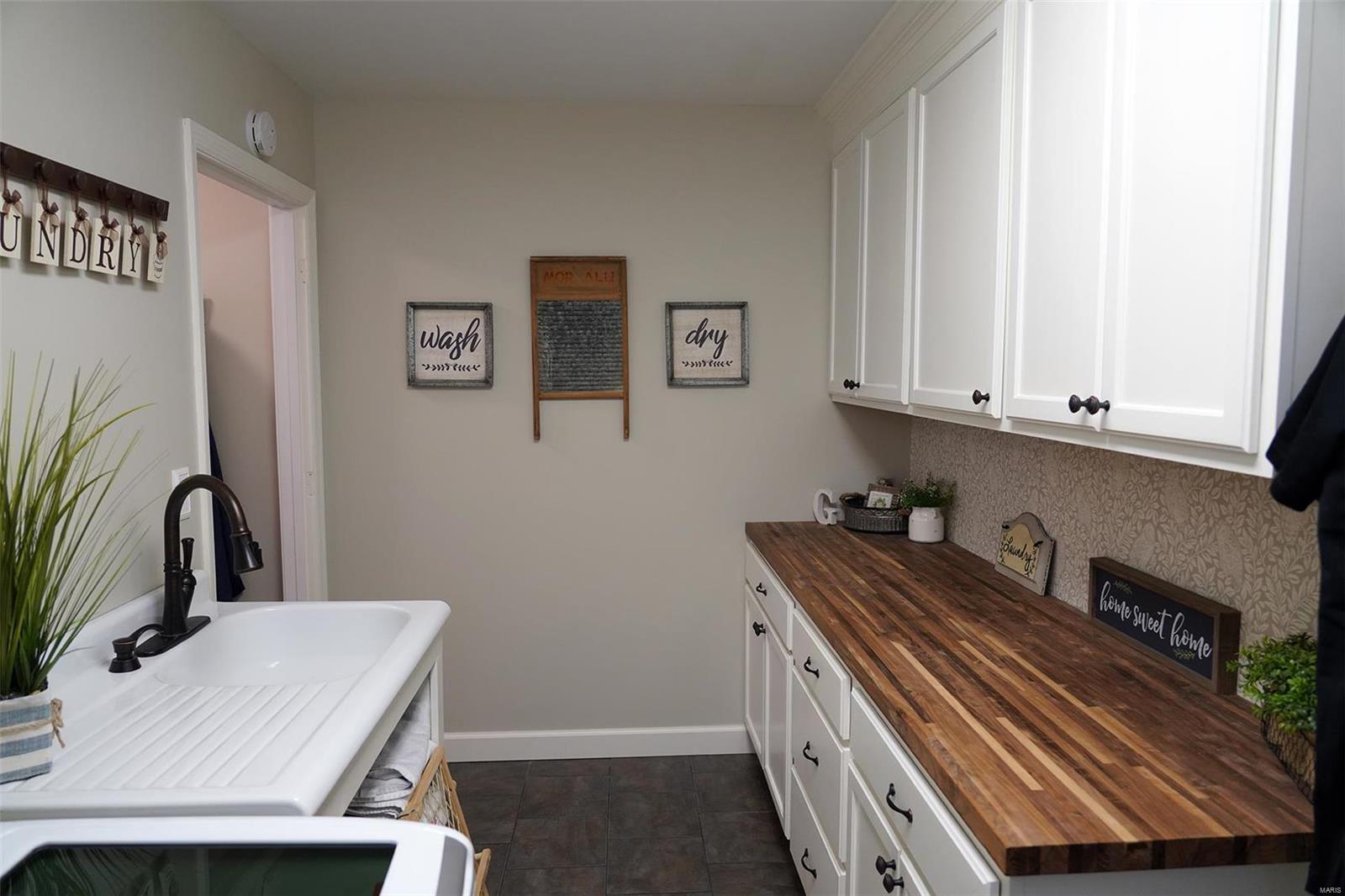 450 Oak Hill Road, Unit A Pittsfield, IL 62363 - Photo 54 of 74 Gallery Image 54