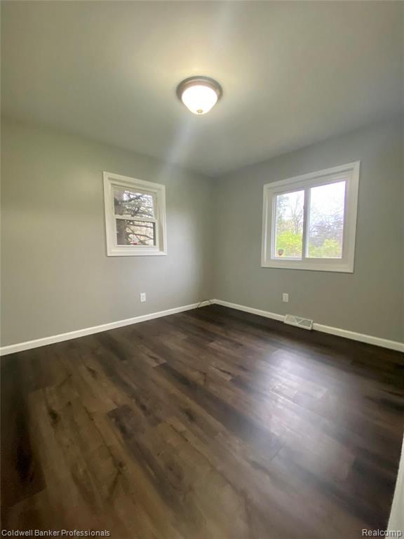 287 Angle Road Lapeer, MI 48446 - Photo 13 of 22