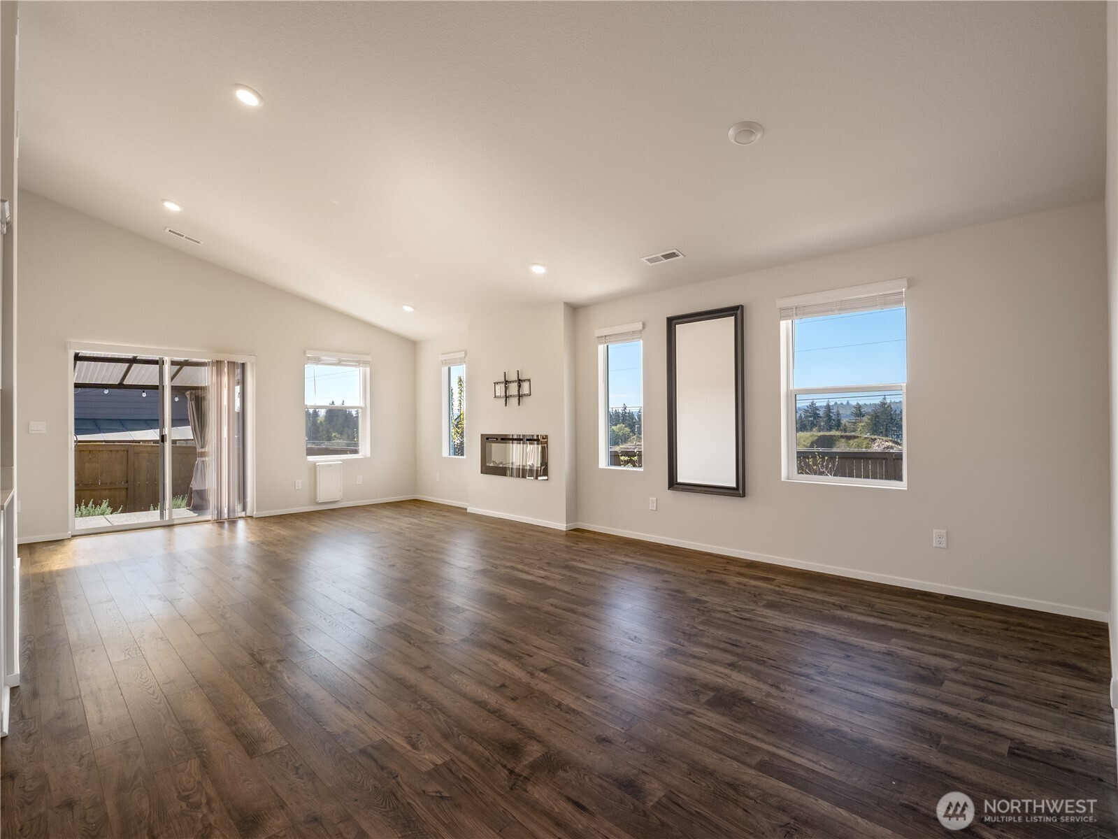 103 Quartz Way Kalama, WA 98625 - Photo 8 of 28