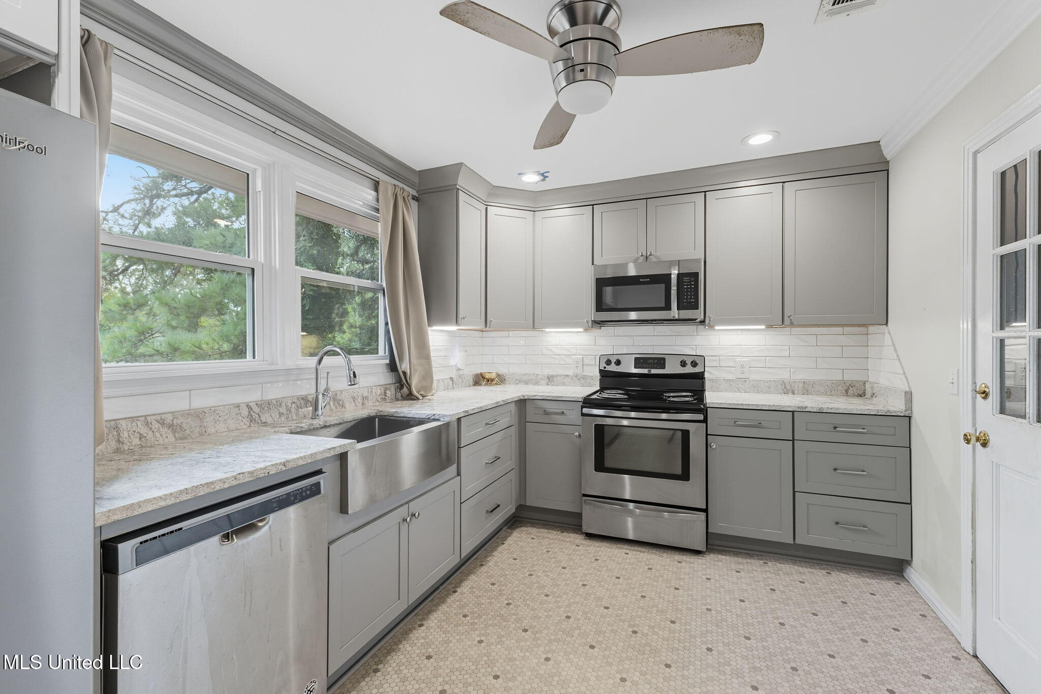 803 Mildred Street Petal, MS 39465 - Photo 4 of 25 9-web-or-mls-R61_1013 Jason Colip