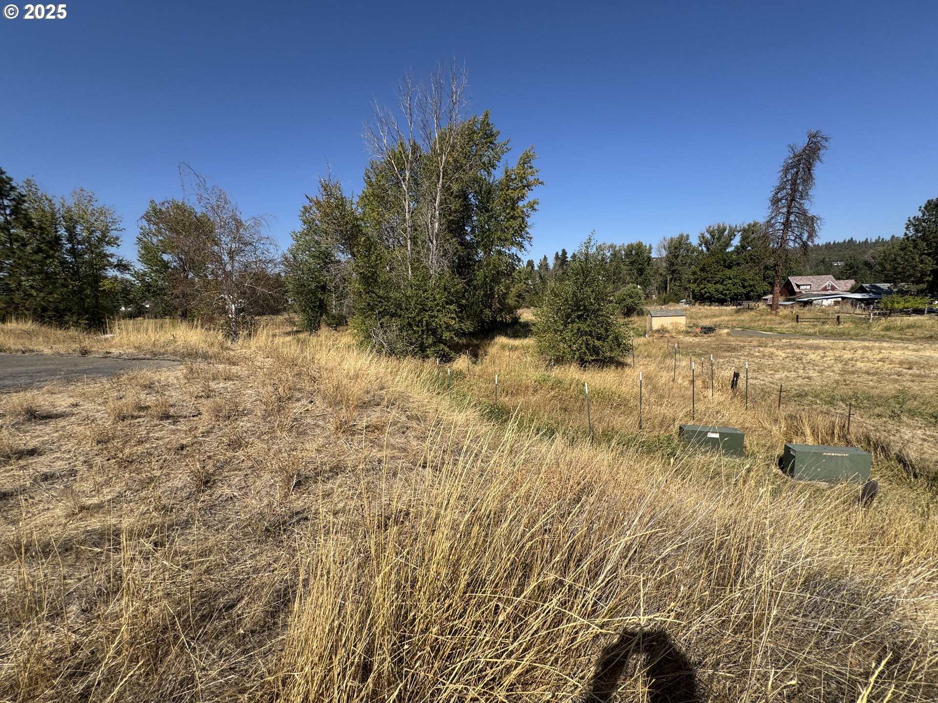 North Grant Street Goldendale, WA 98620 - Photo 3 of 10 a view of lake view and mountain view