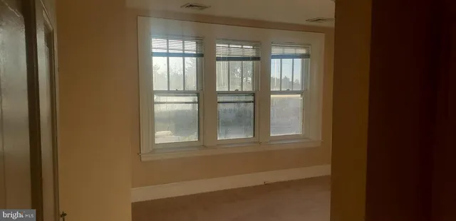 $1,250 | 29 North 3rd Street, Unit 1, Oxford, PA 19363