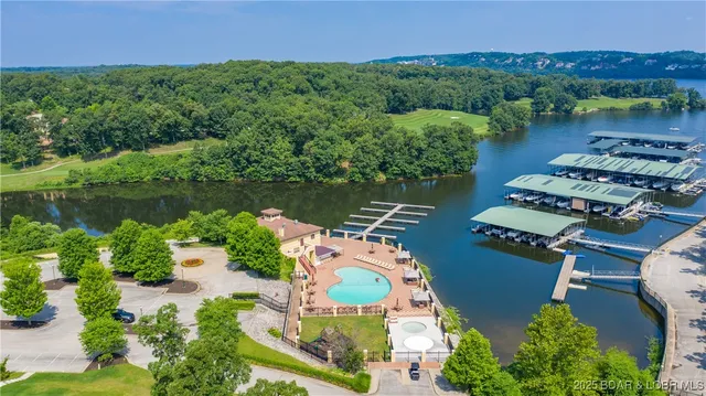 $485,000 | 37 Via Da Contro, Sunrise Beach, MO 65079