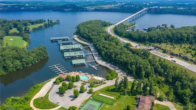 $485,000 | 37 Via Da Contro, Sunrise Beach, MO 65079