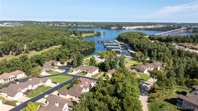 $485,000 | 37 Via Da Contro, Sunrise Beach, MO 65079
