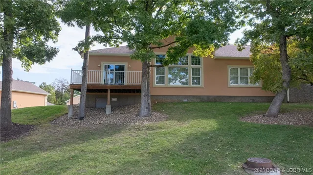 $485,000 | 37 Via Da Contro, Sunrise Beach, MO 65079