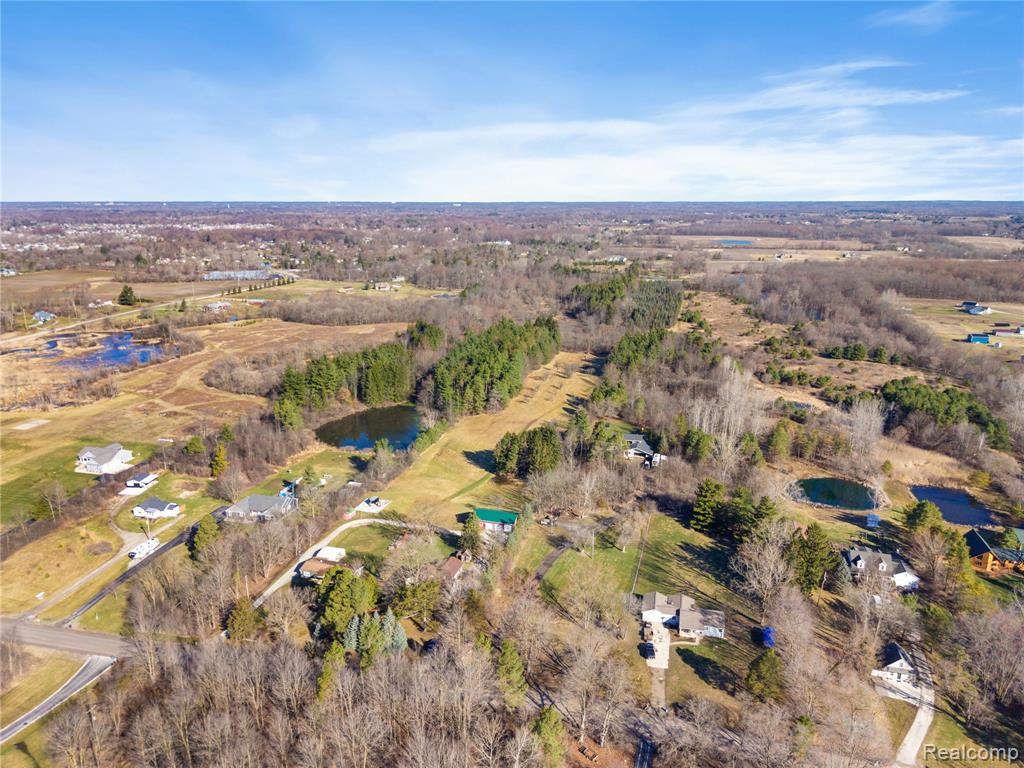 7163 Burpee Road Grand Blanc, MI 48439 - Photo 47 of 67