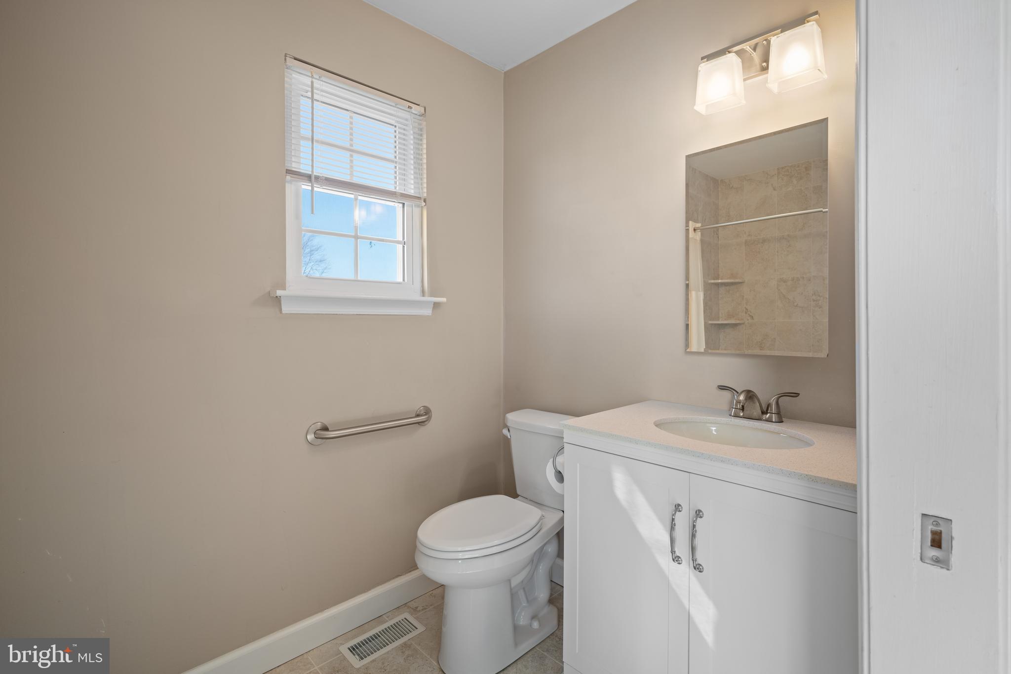 1 Hickory Circle Sewell, NJ 08080 - Photo 19 of 27 Master Bath