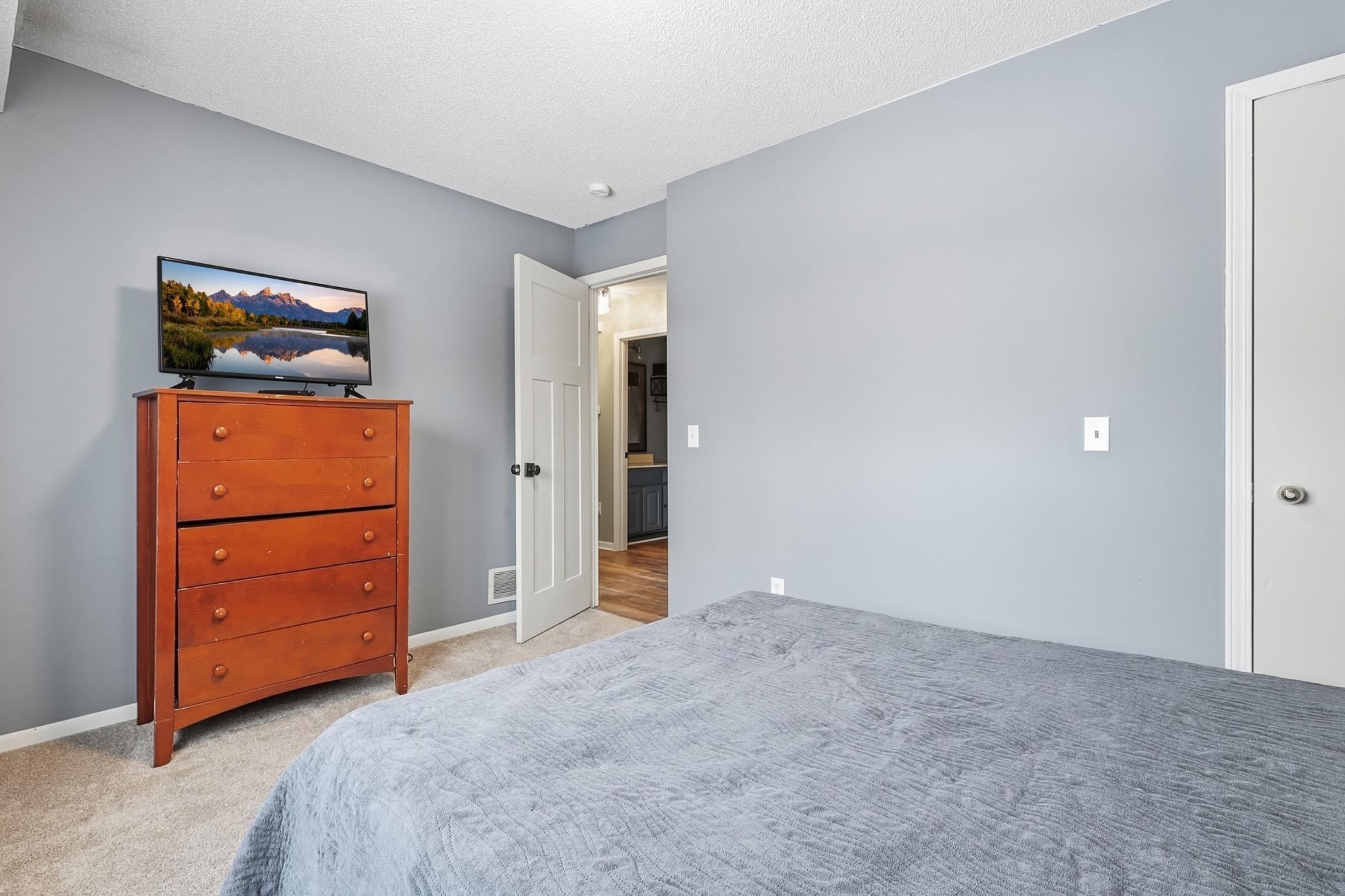 17194 Toronto Avenue Southeast Prior Lake, MN 55372 - Photo 14 of 38