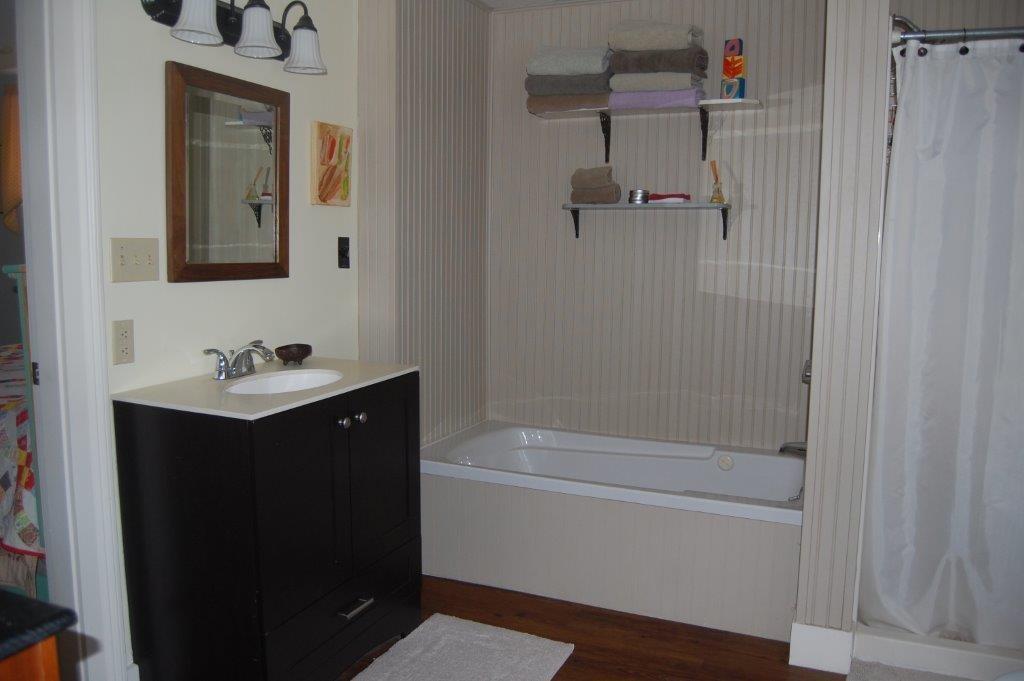 256 Pond Road Manchester, ME 04351 - Photo 19 of 34 FIRST FLOOR BATH