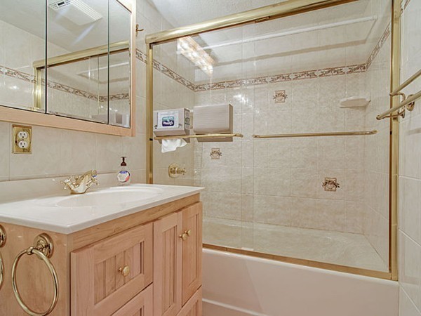 47 Angleside Road, Unit 5 Waltham, MA 02453 - Photo 15 of 21 Gallery Image 15