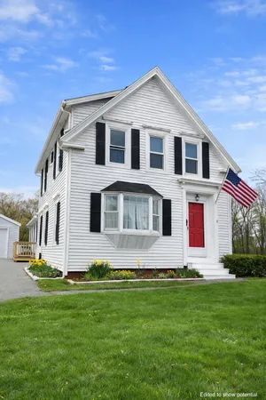 $299,900 | 53 15th Street, Bangor, ME 04401