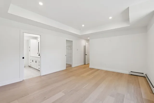 $949,000 | 8 Statler Lane, Freeport, ME 04032