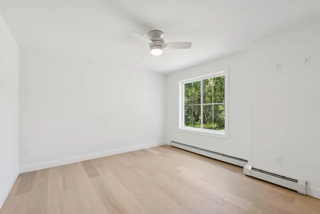 $949,000 | 8 Statler Lane, Freeport, ME 04032