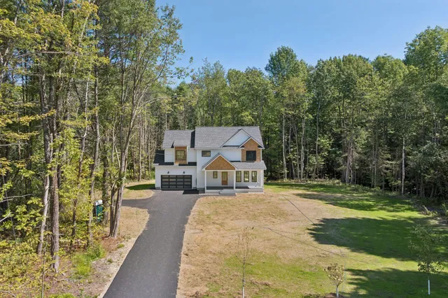 $949,000 | 8 Statler Lane, Freeport, ME 04032