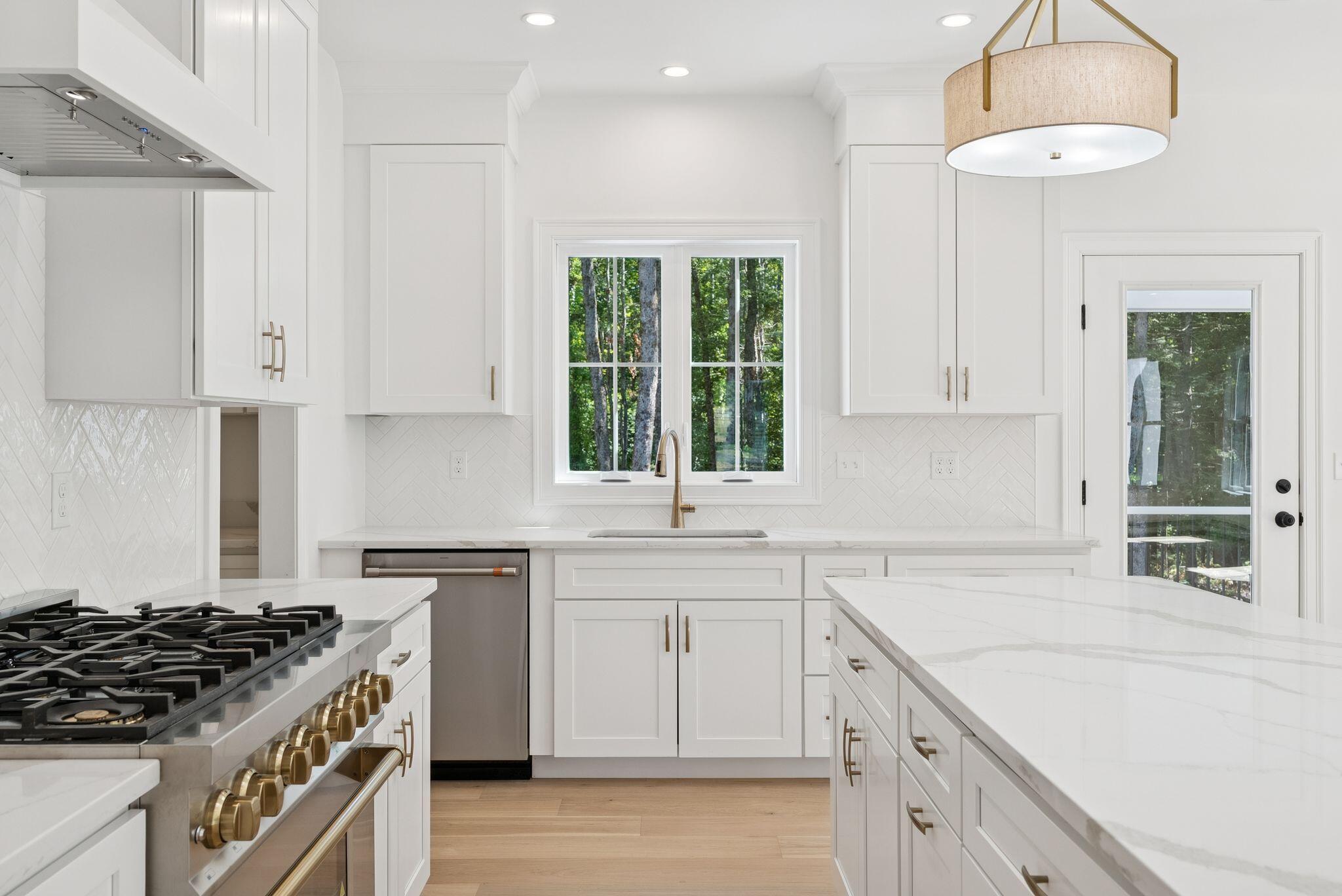 8 Statler Lane Freeport, ME 04032 - Photo 9 of 61 37_DSC07720