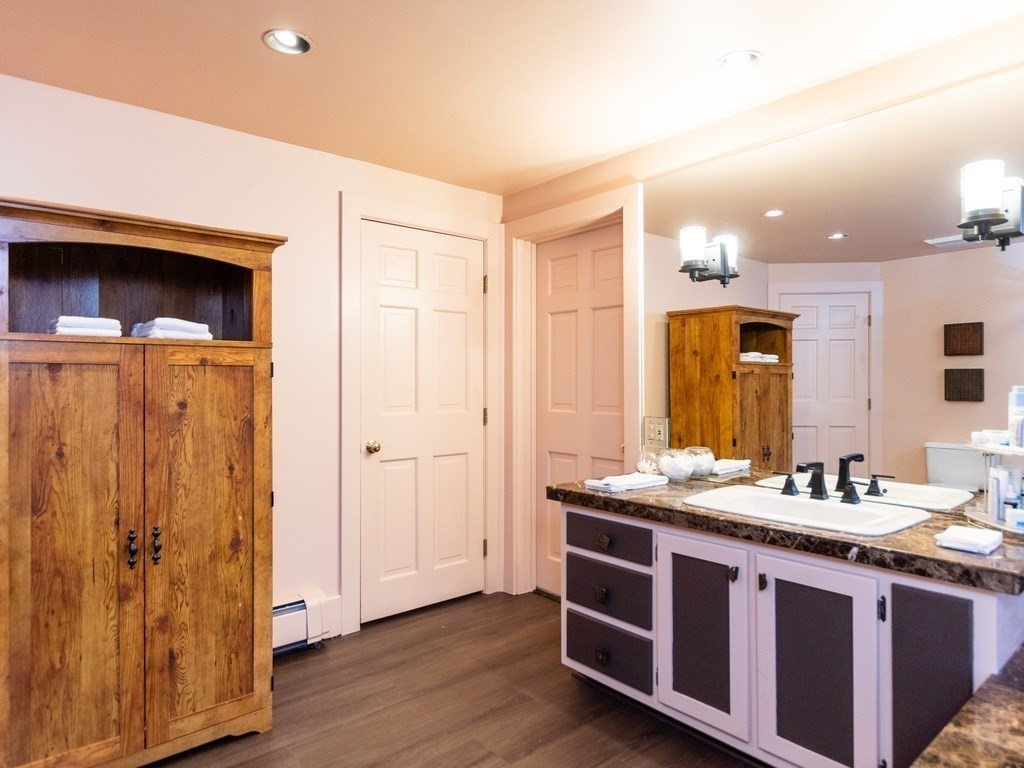 42 Holt Road Holden, MA 01520 - Photo 33 of 41 Gallery Image 33
