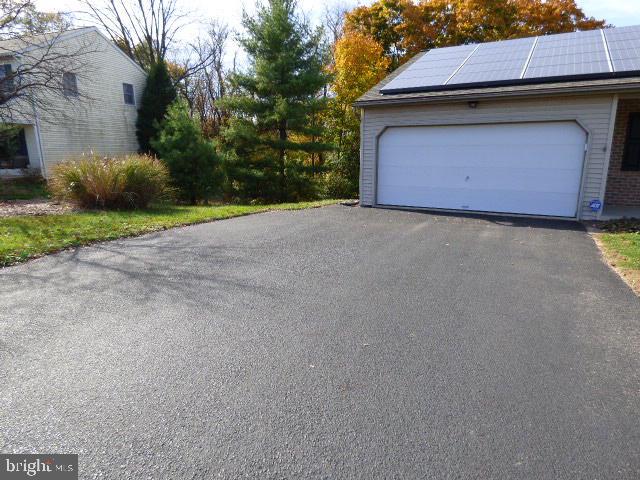 35 Edgewood Drive Lititz, PA 17543 - Photo 3 of 29