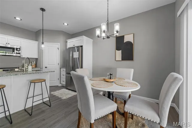 $330,000 | 101 Stacey Place, Unit A, Jonesburg, MO 63351