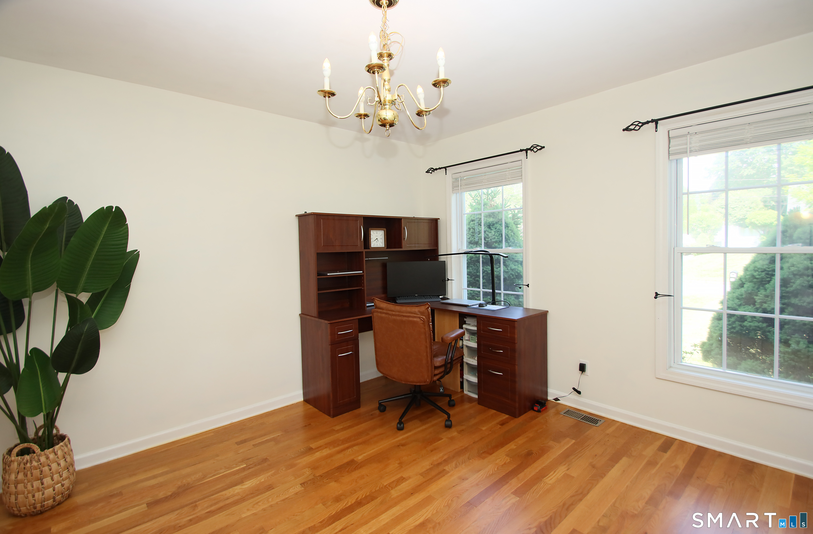 4 Meadow Road Newtown, CT 06470 - Photo 19 of 38