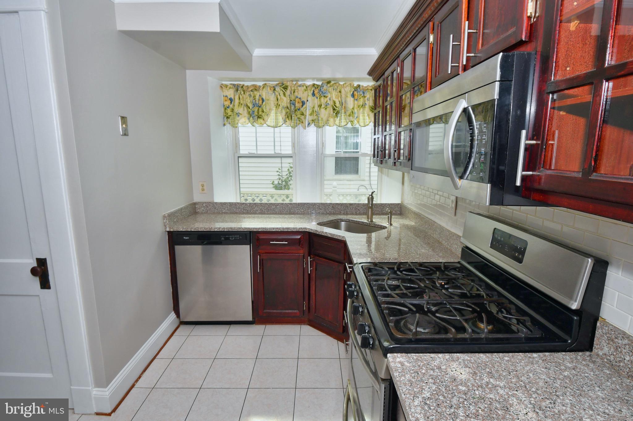 58 Broadship Road Baltimore, MD 21222 - Photo 13 of 40 Kitchen