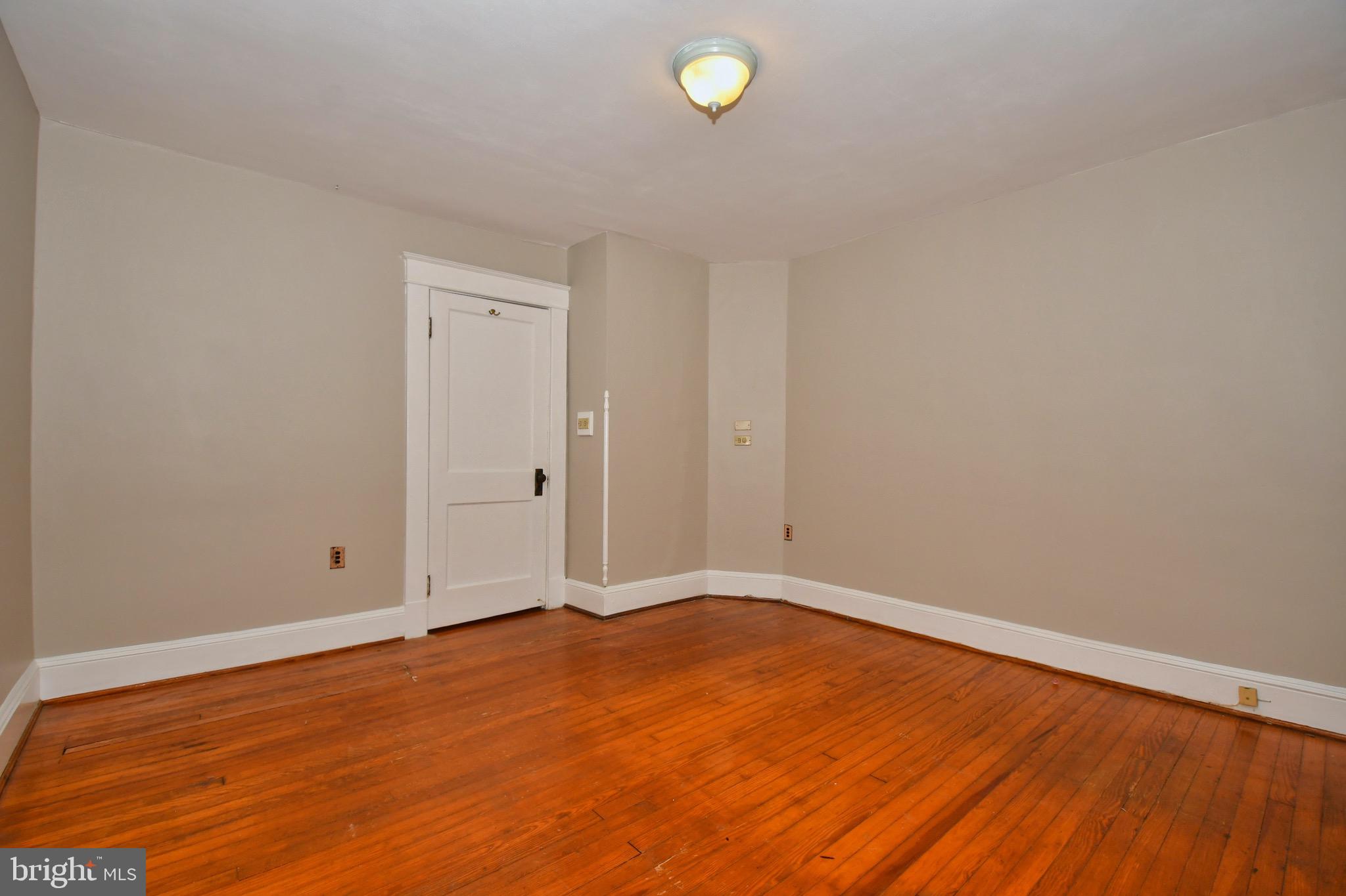 58 Broadship Road Baltimore, MD 21222 - Photo 20 of 40 Bedroom 2