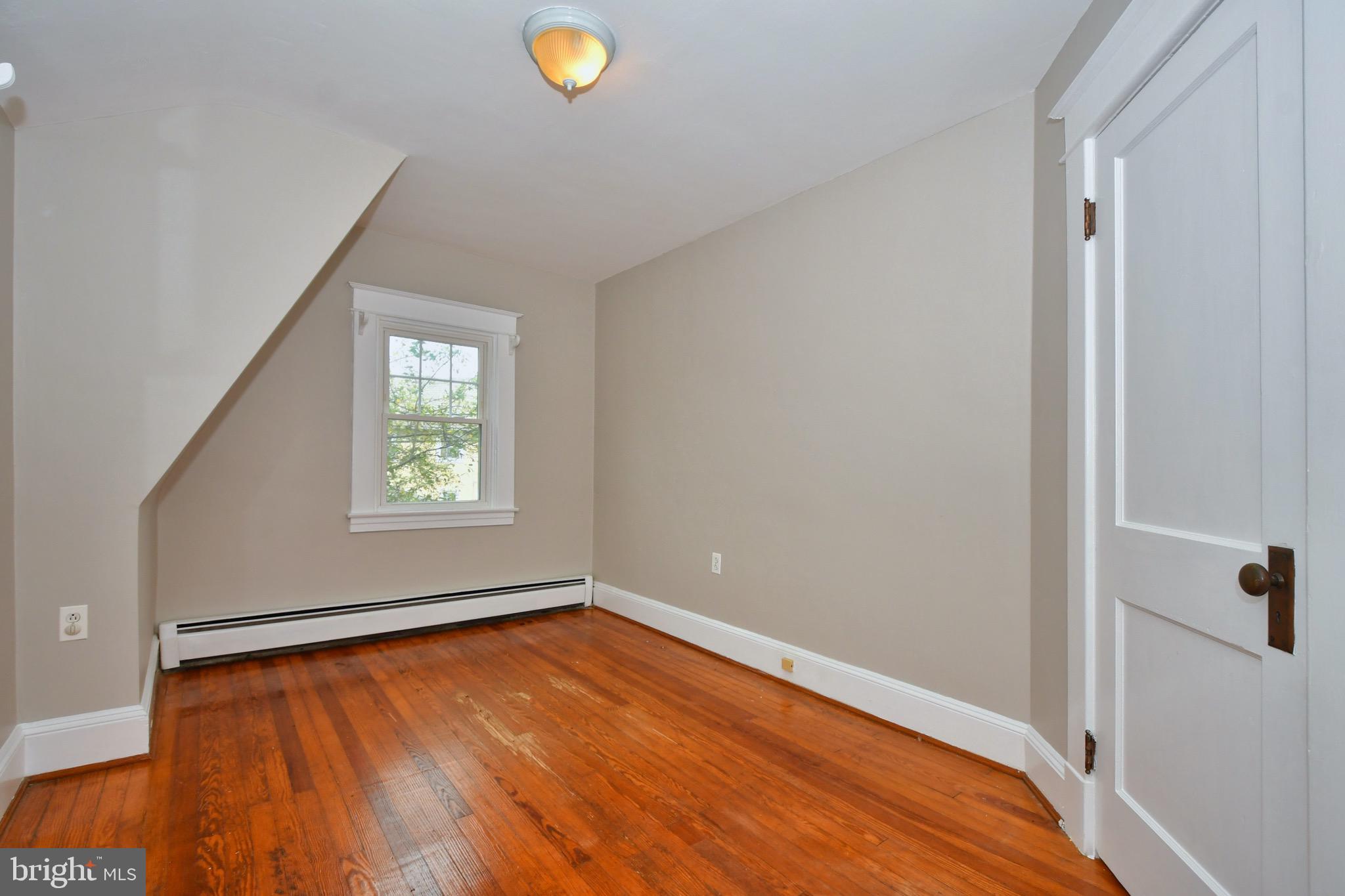 58 Broadship Road Baltimore, MD 21222 - Photo 26 of 40 Bedroom 3