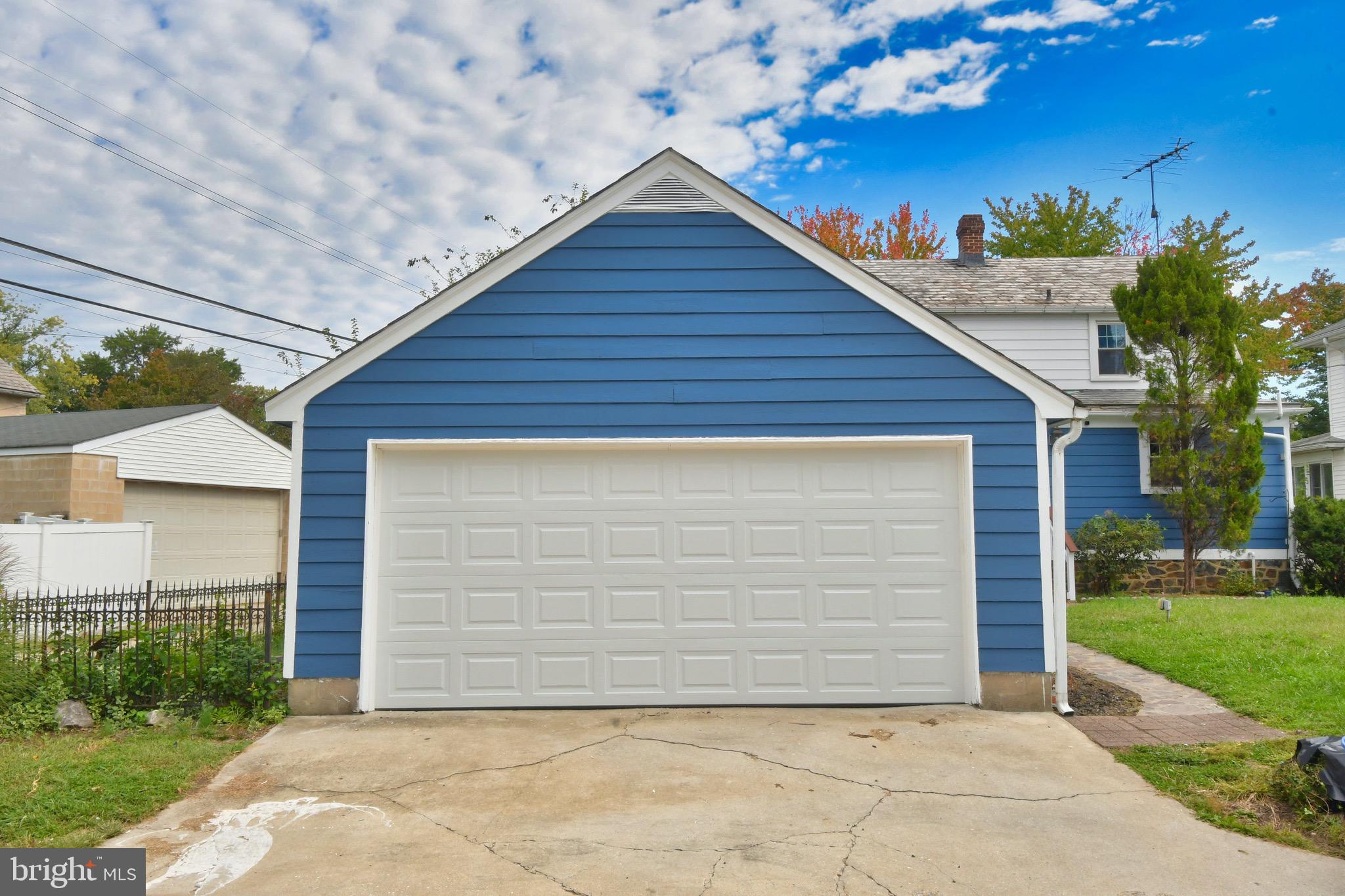 58 Broadship Road Baltimore, MD 21222 - Photo 40 of 40 Oversized garage