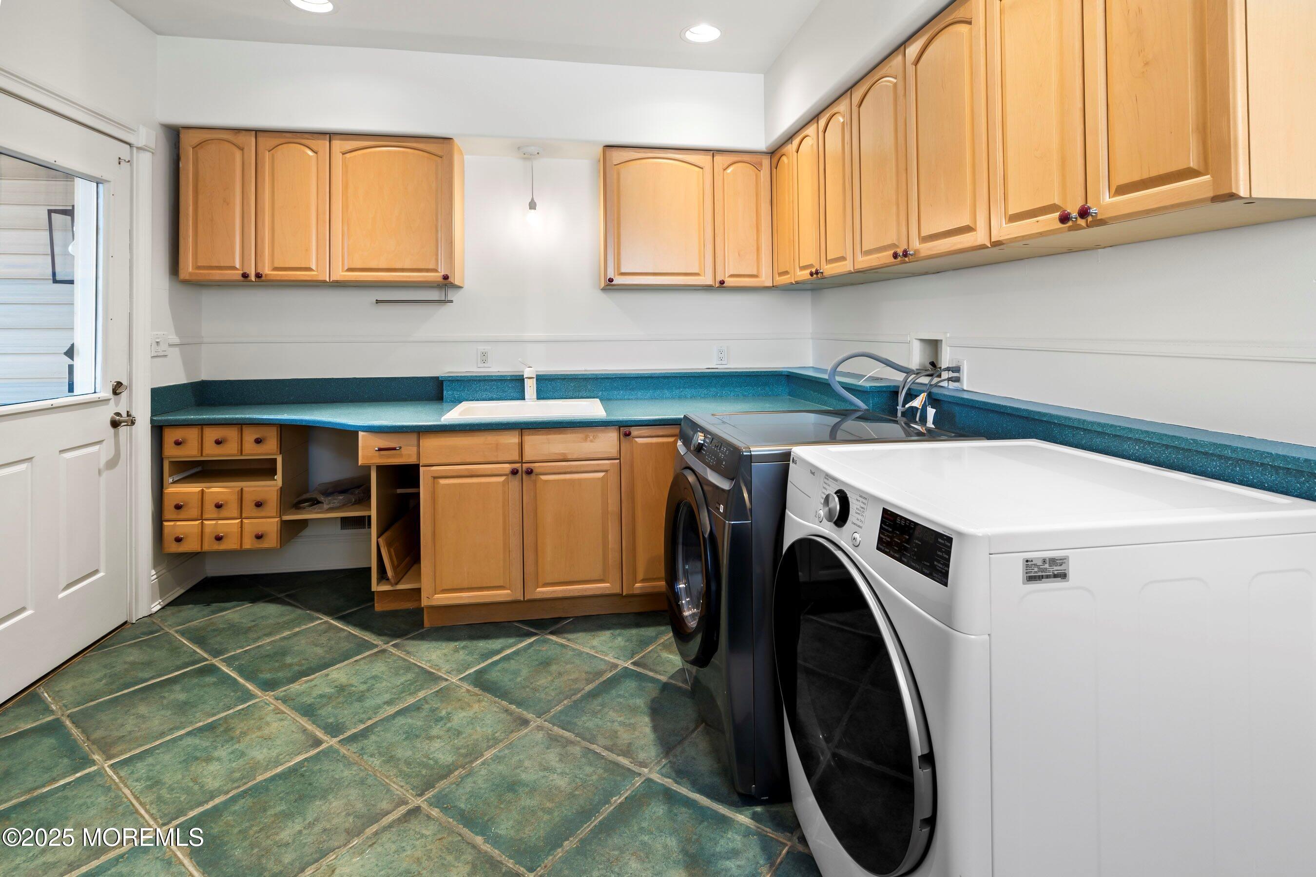 618 Turkey Point Road Brick, NJ 08724 - Photo 38 of 100 38-Laundry 1A