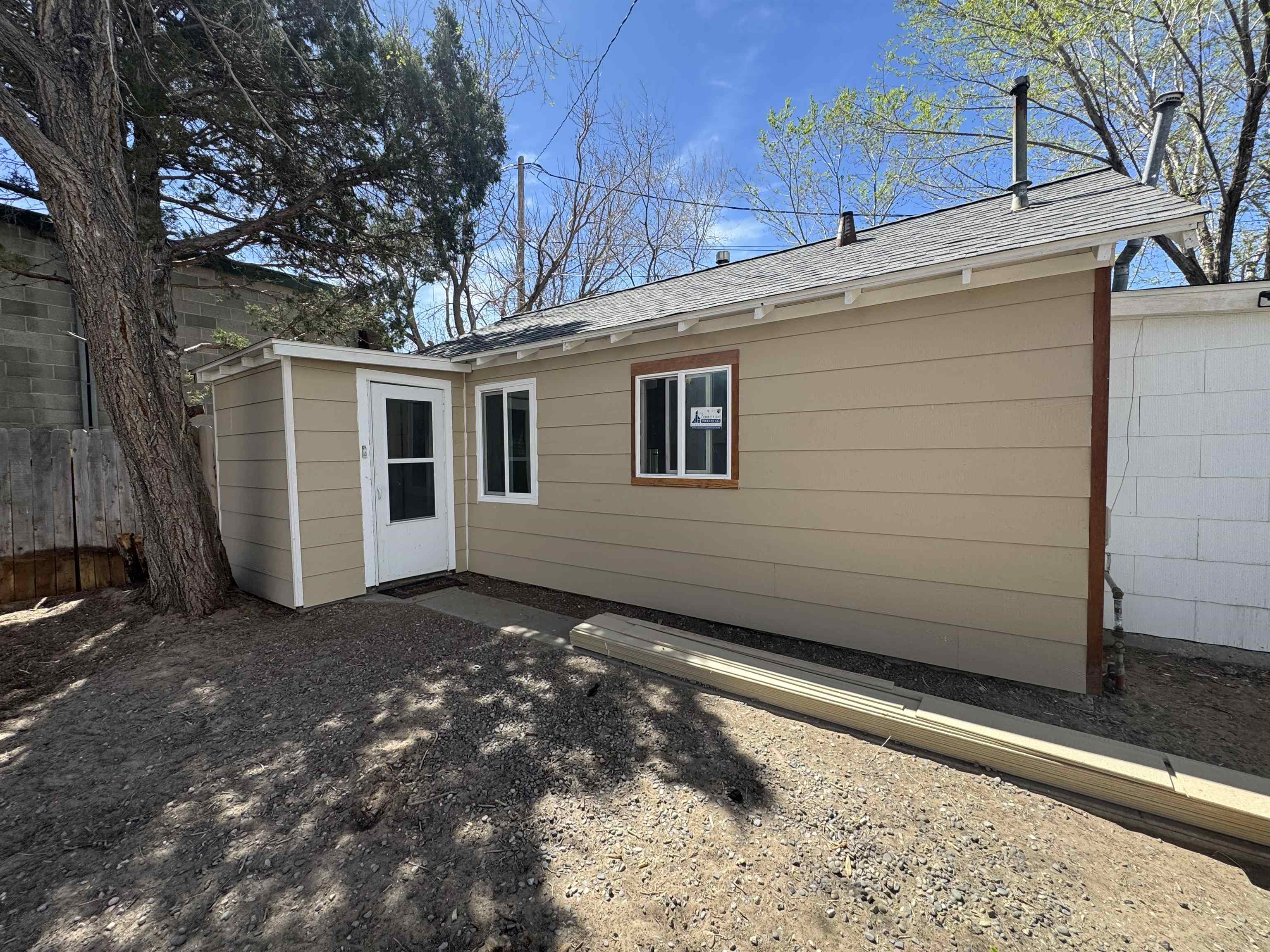 116 South 5th Street East Riverton, WY 82501 - Photo 2 of 50