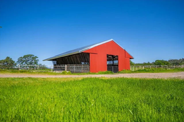 $3,890,000 | 26602 Snider Ranch Road, Oak Run, CA 96069