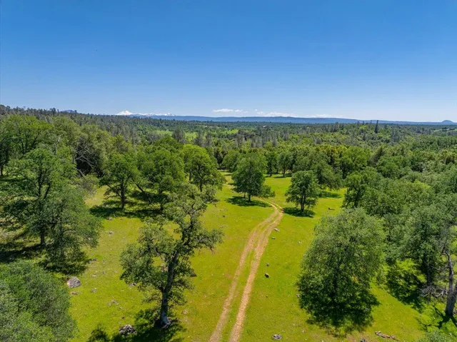$3,890,000 | 26602 Snider Ranch Road, Oak Run, CA 96069