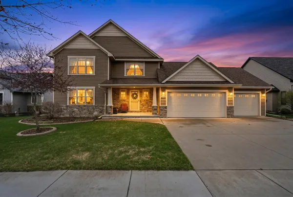 $524,900 | 3007 Gardenia Drive, Little Chute, WI 54913