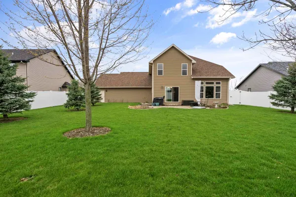 $524,900 | 3007 Gardenia Drive, Little Chute, WI 54913
