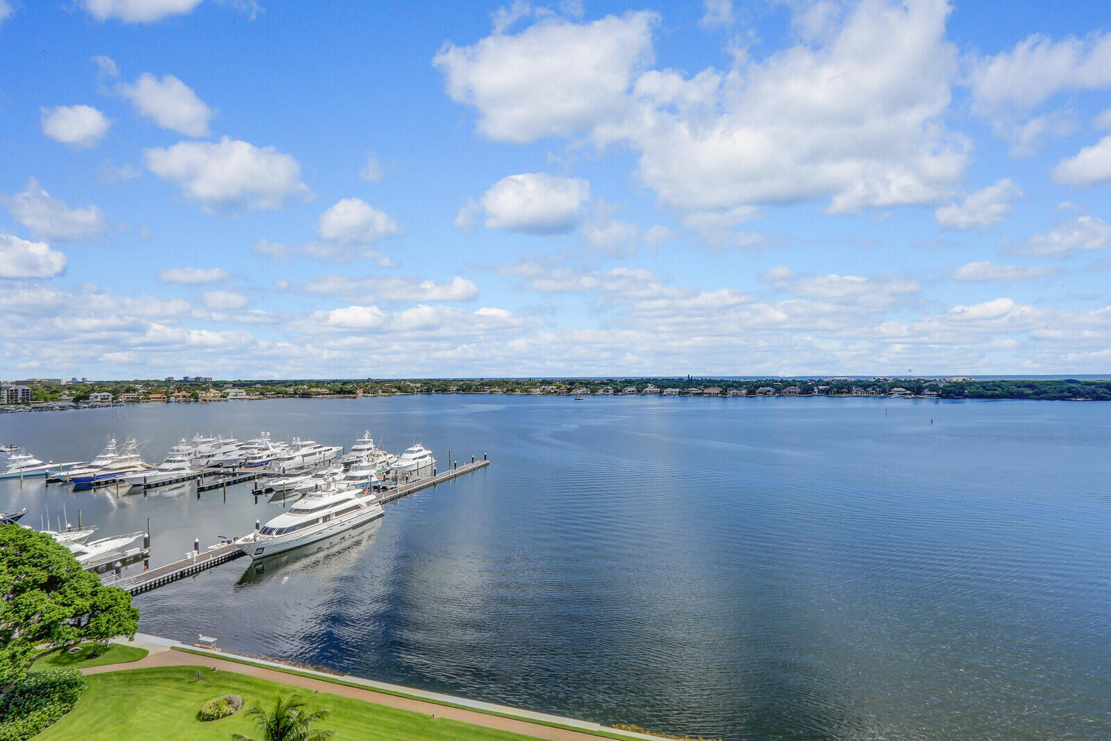 132 Lakeshore Drive, Unit 1117 North Palm Beach, FL 33408 - Photo 27 of 35 a view of a lake