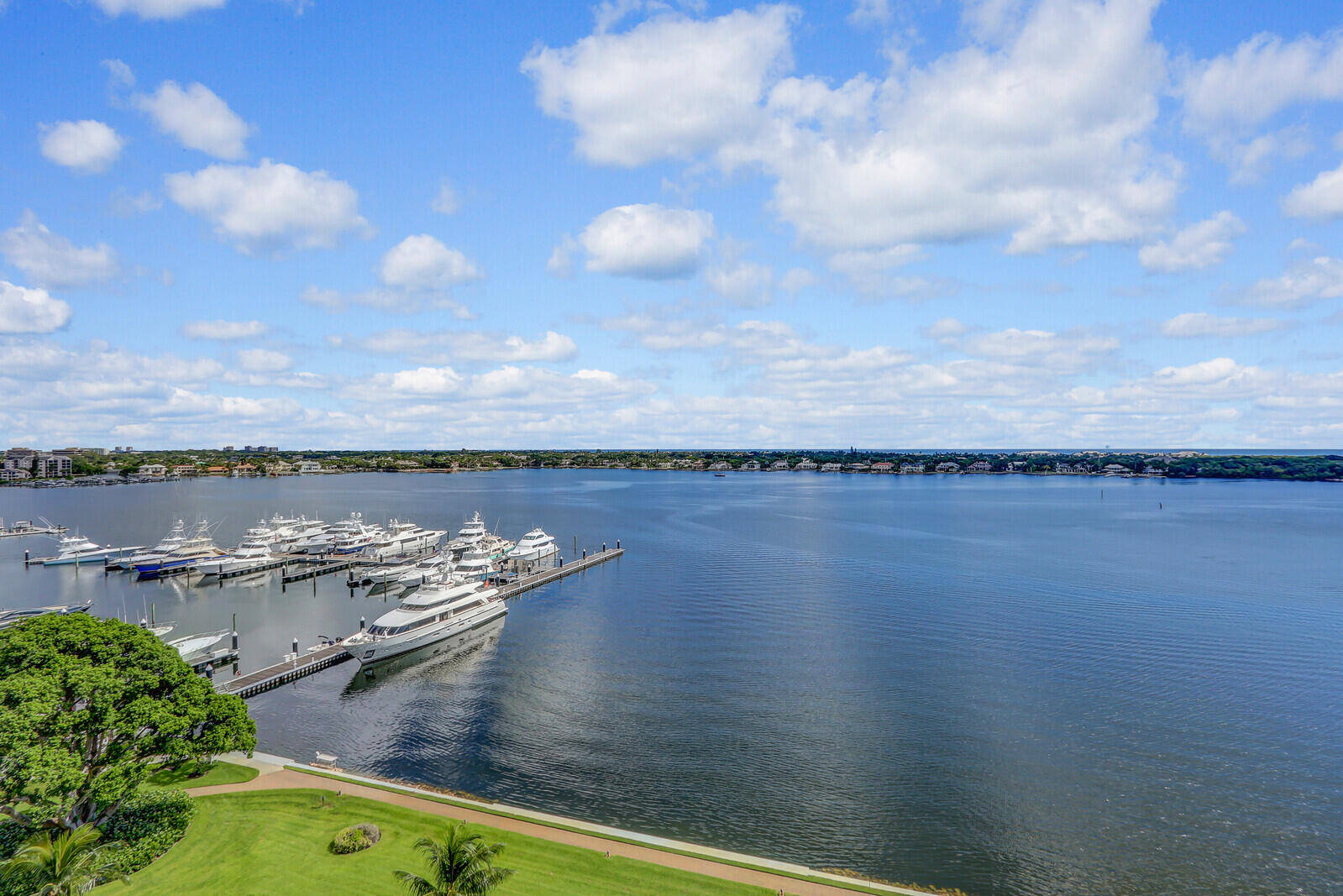 132 Lakeshore Drive, Unit 1117 North Palm Beach, FL 33408 - Photo 3 of 35 a view of a lake