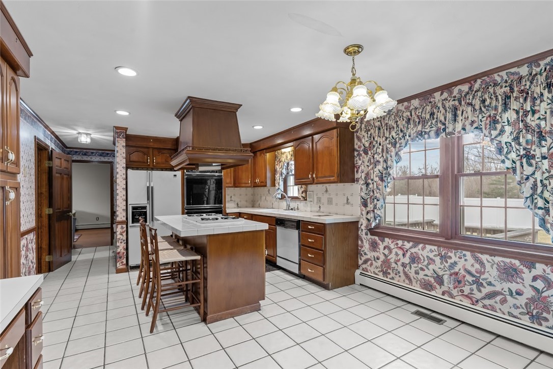 385 Olney Arnold Road Cranston, RI 02921 - Photo 25 of 50 Gallery Image 25