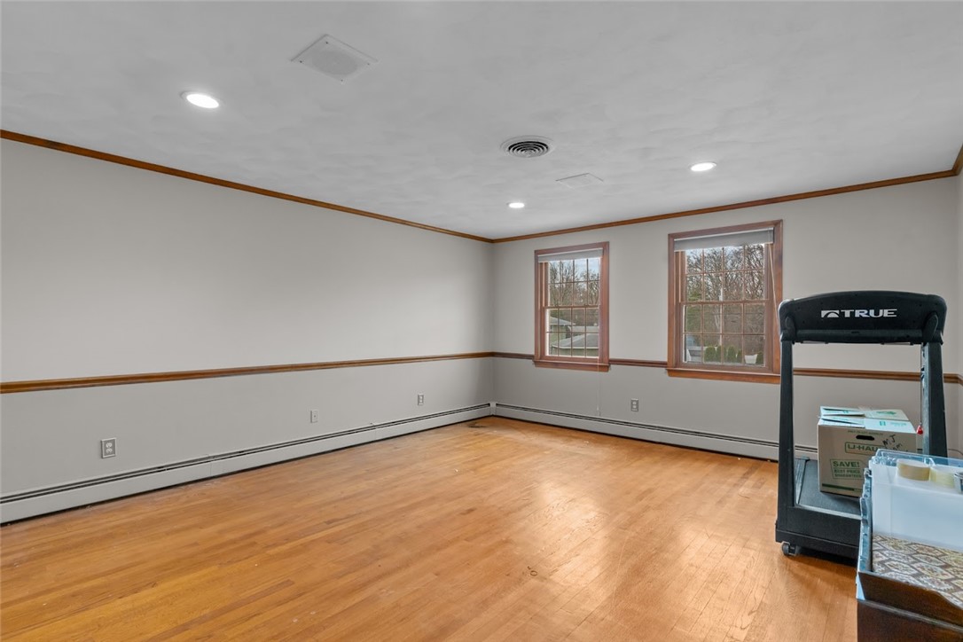 385 Olney Arnold Road Cranston, RI 02921 - Photo 47 of 50 Gallery Image 47
