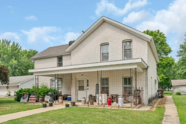 $215,000 | 107 North Elm Street, Gardner, IL 60424