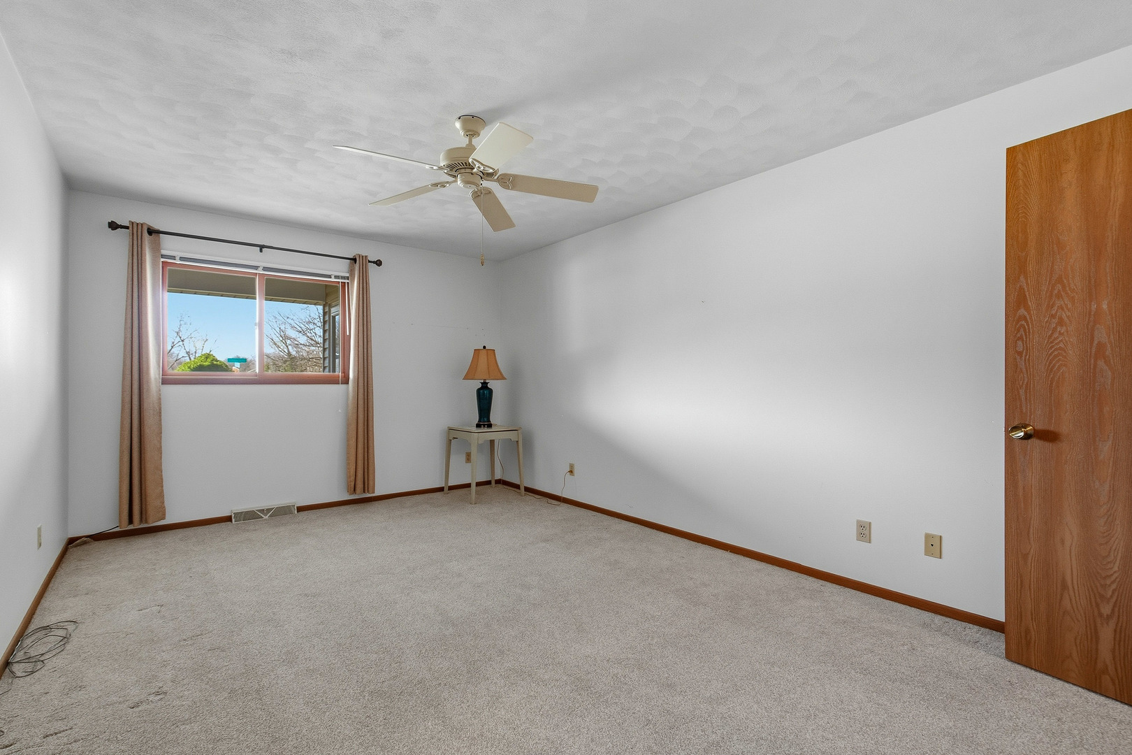 4704 9th Street, Unit 2 East Moline, IL 61244 - Photo 15 of 36