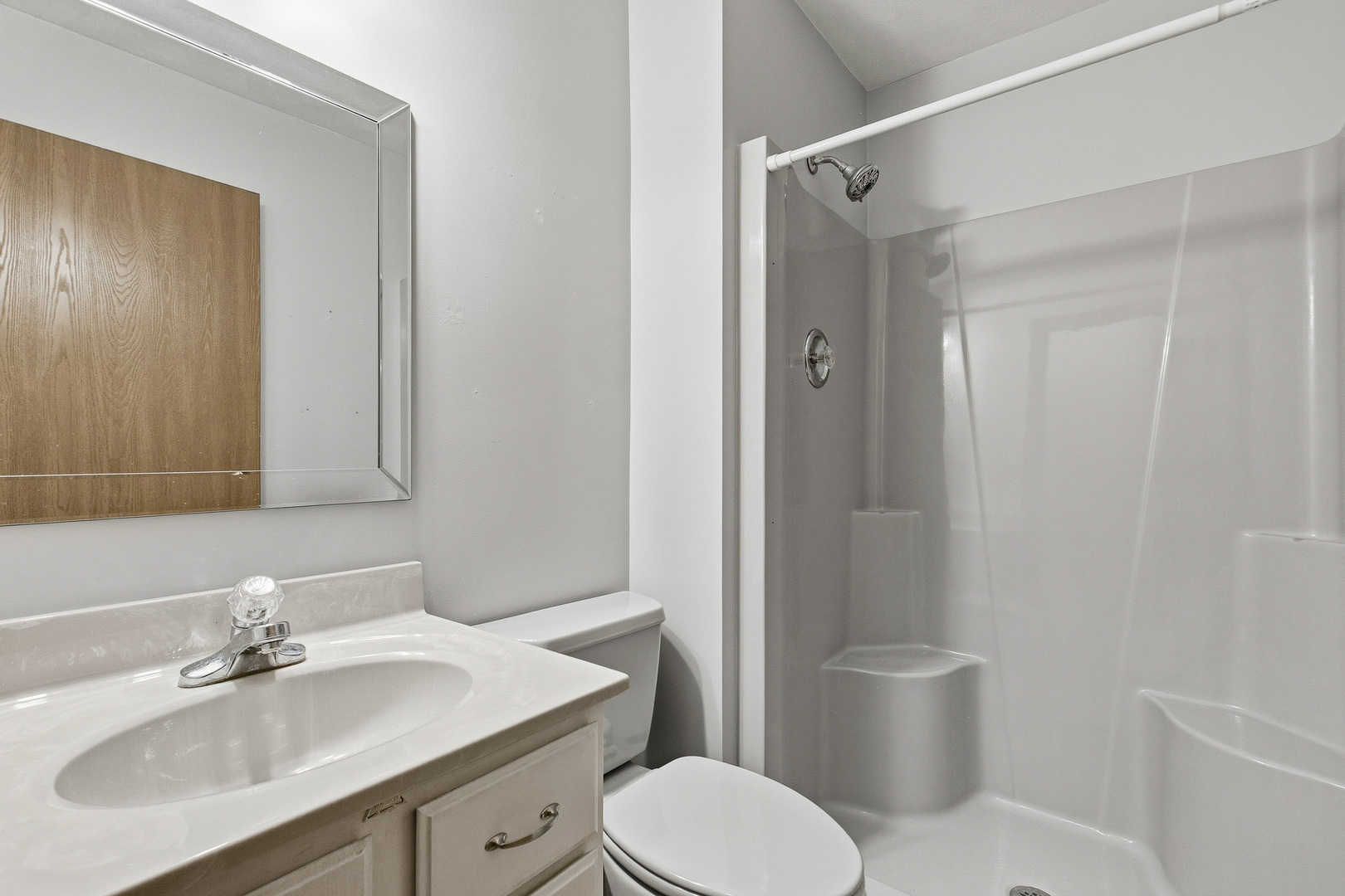 4704 9th Street, Unit 2 East Moline, IL 61244 - Photo 16 of 36