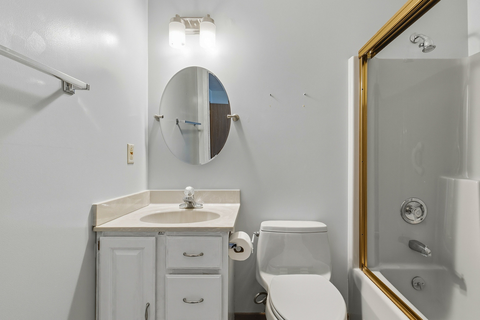 4704 9th Street, Unit 2 East Moline, IL 61244 - Photo 18 of 36